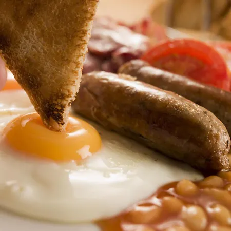 The Bailie, Main St Bailieborough, A82t6c6 2* Cavan