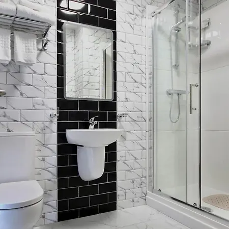 The Bailie, Main St Bailieborough, A82t6c6