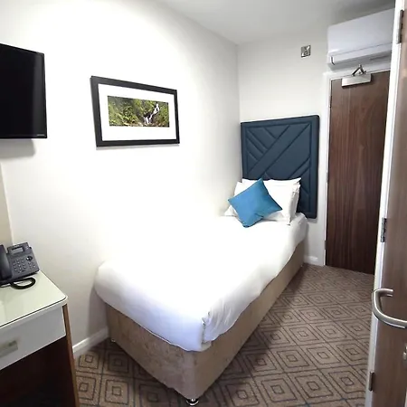 The Bailie, Main St Bailieborough, A82t6c6 كافان