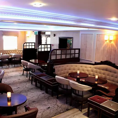 The Bailie, Main St Bailieborough, A82t6c6 2*