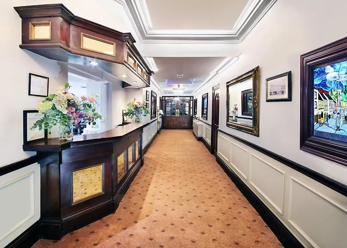 The Bailie, Main St Bailieborough, A82t6c6 酒店 2*