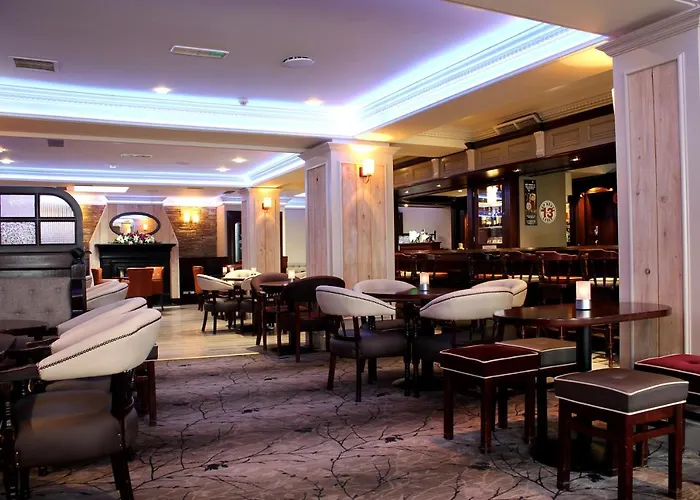 The Bailie, Main St Bailieborough, A82t6c6 فندق كافان